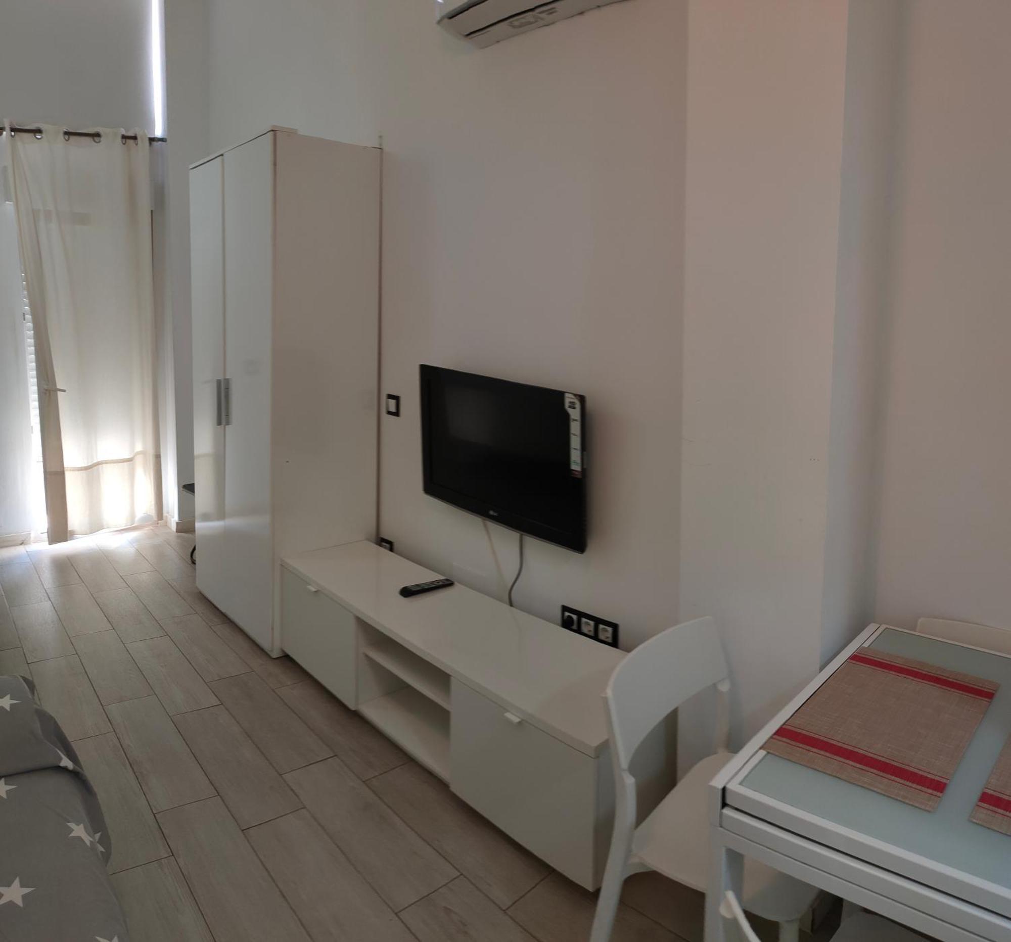 Malaga Alcolea Apartment Exterior photo